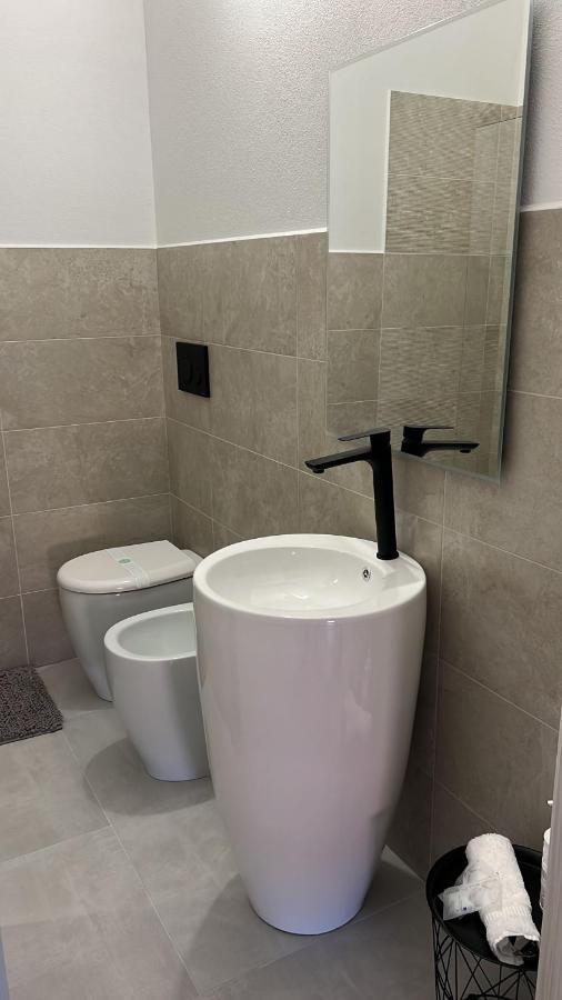 B-Guest House Ористано Екстер'єр фото